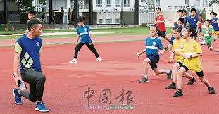 大谷翔平在 2024 年夺冠后的更衣室庆祝中，特意致电远在日本的启蒙教练